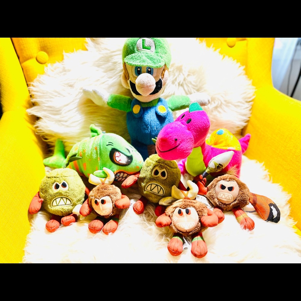 SUPER MARIO BROS MOANA / STUFFED  TOYS 🧸 , MIXED W/NWT and W/out TAG 🏷